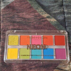 Profusion Neon Eyeshadow Palette – Brand New & Sealed 🌈💥